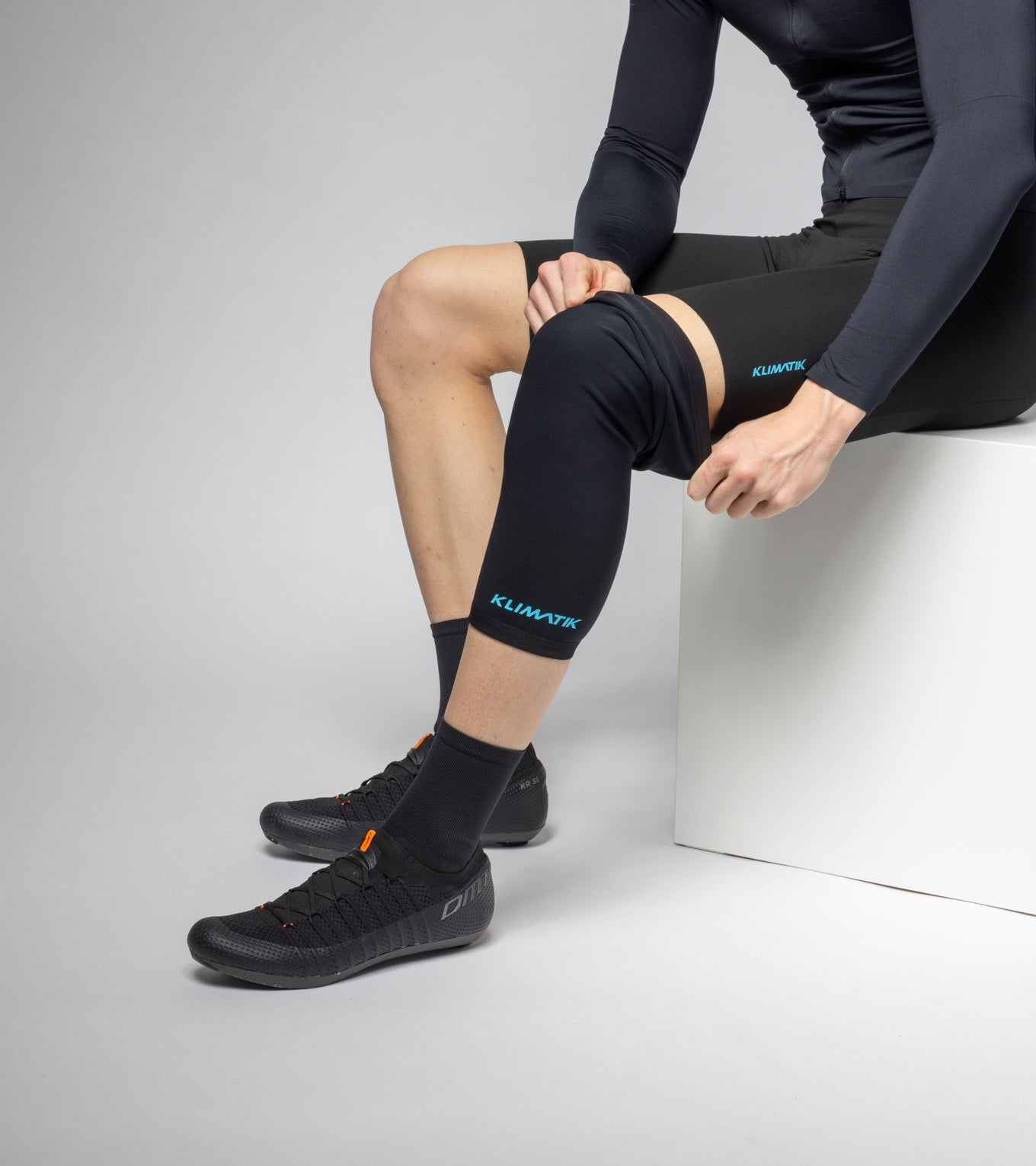 al-cycling-kneewarmers-unisex-k-atmo-ginocchiere-termiche-per-clima-freddo-e-umi image 1