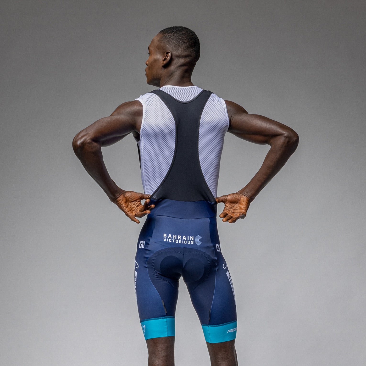al-cycling-pantaloncino-con-bretelle-uomo-bahrain-victorious image 2