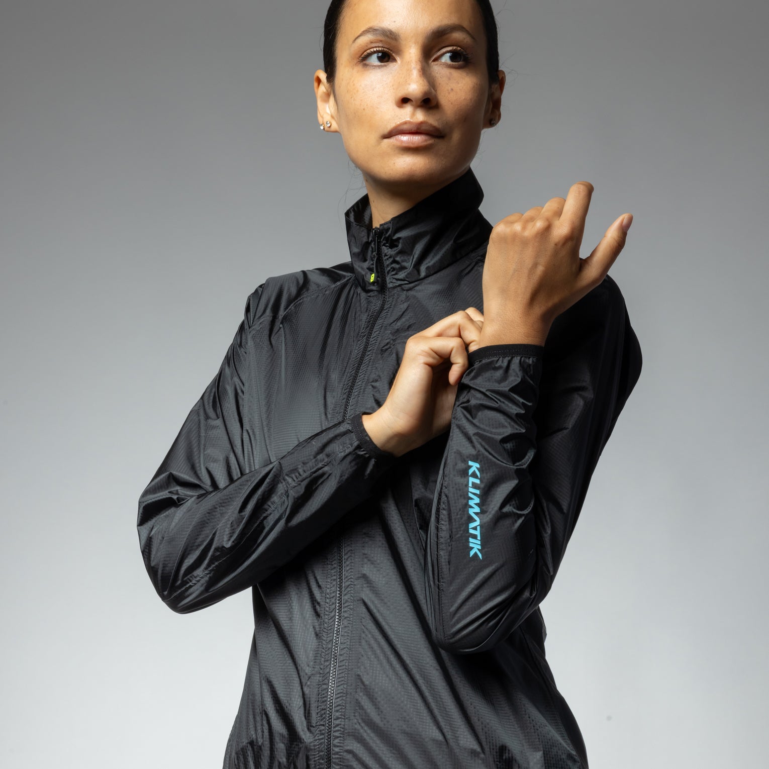 al-cycling-giacca-antipioggia-donna-elements-shell image 3