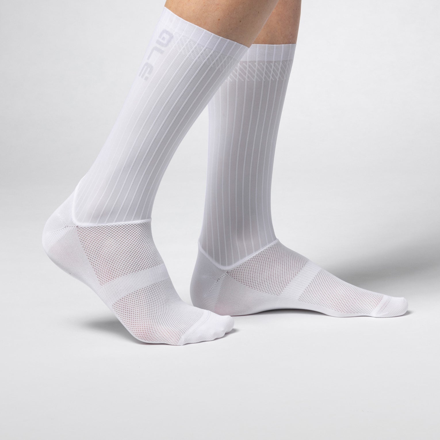 calzini-unisex-al-cycling-fluida-aerodinamici-con-grip-dots image 1