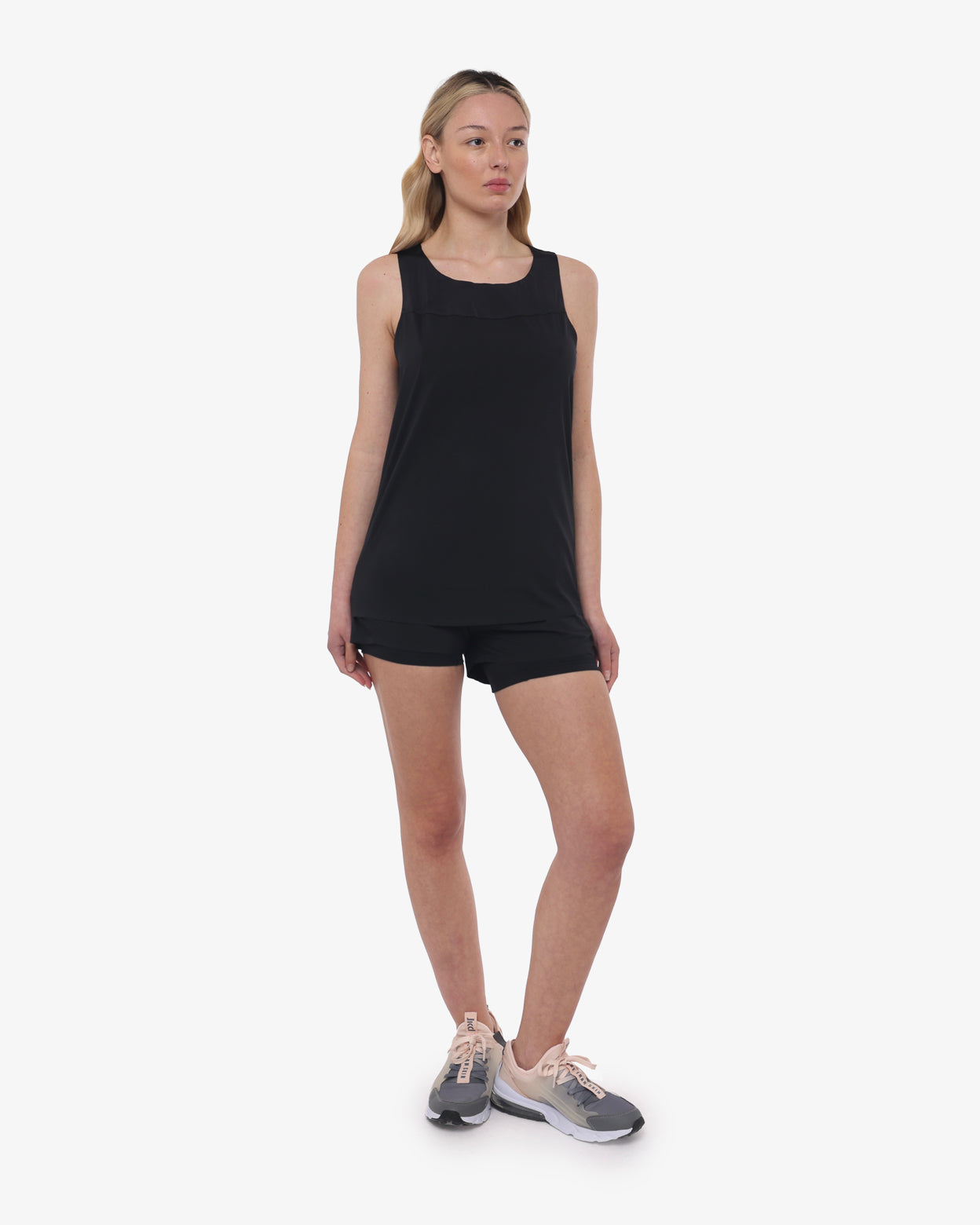 jaked-shorts-2-in-1-activewear-wired-pantaloncini-doppi-per-donna-con-interno-in image 5