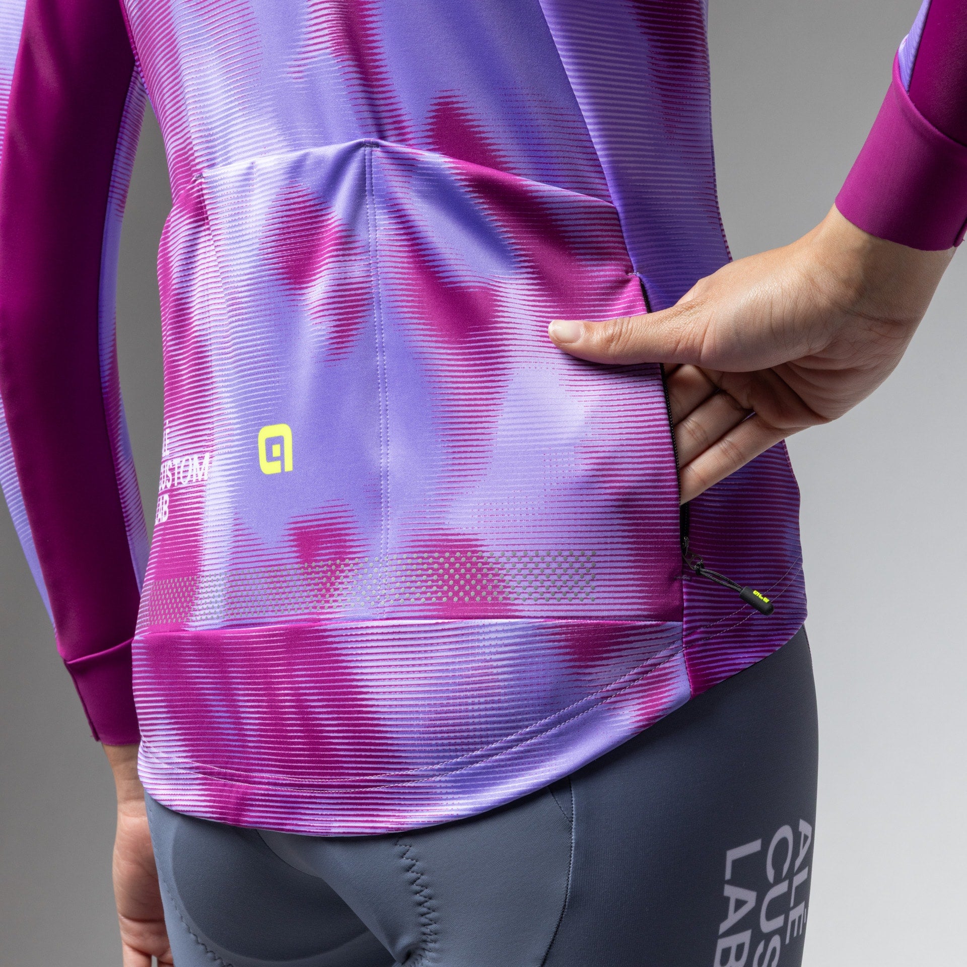 giacca-idrorepellente-donna-al-cycling-event-storm-waves-dwr image 6
