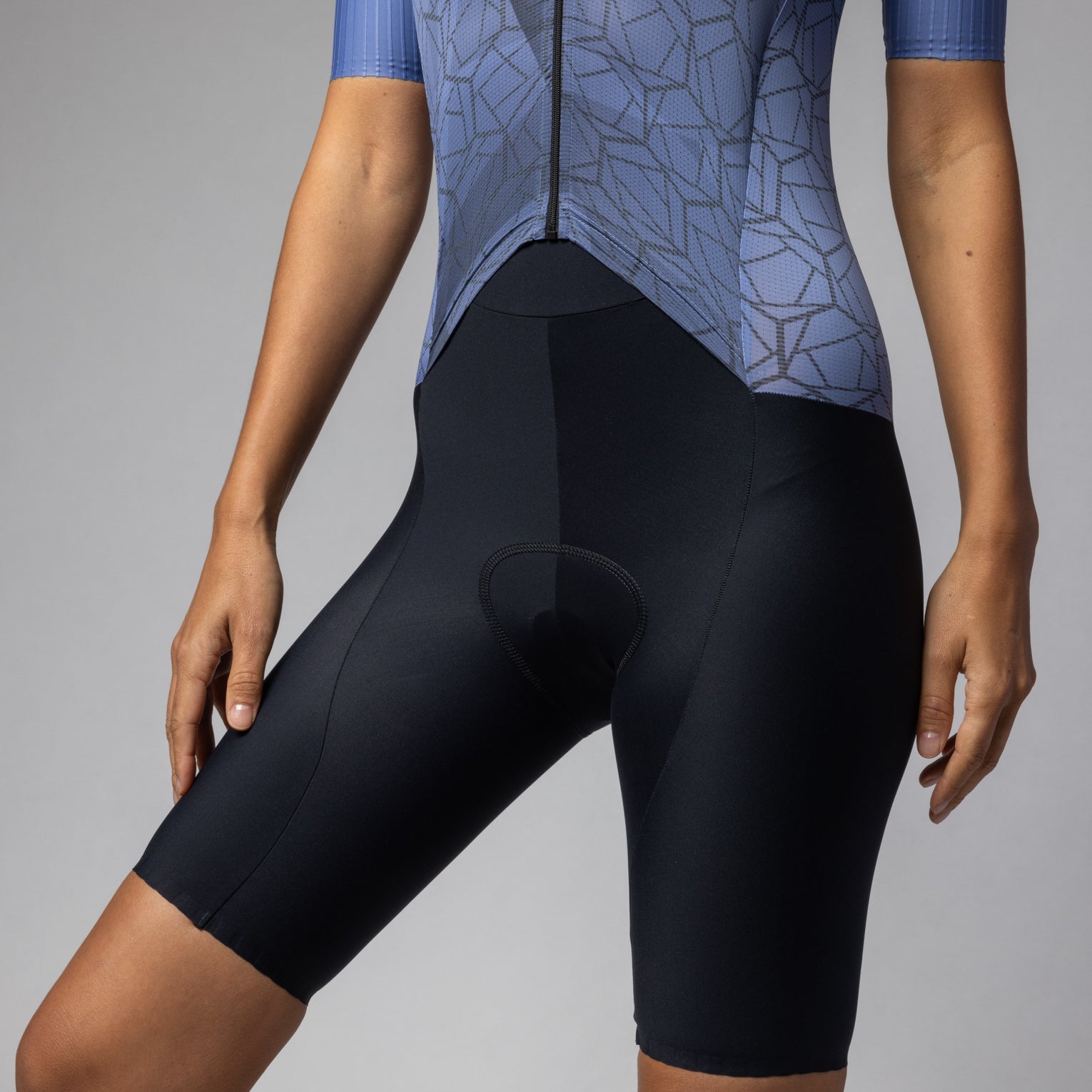 al-cycling-body-con-cerniera-frontale-donna-beyond-body-triathlon-graphene image 5