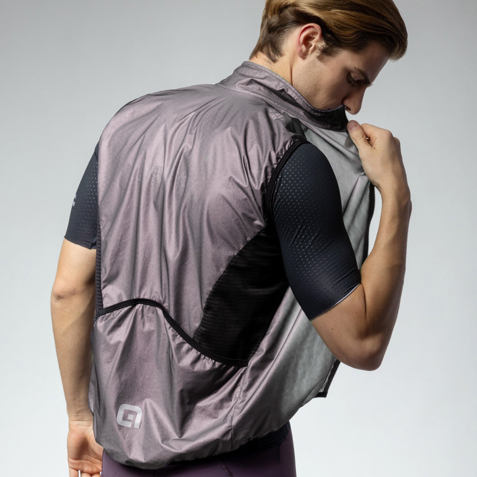 gilet-idrorepellente-uomo-al-cycling-clever-protezione-e-compattezza image 3