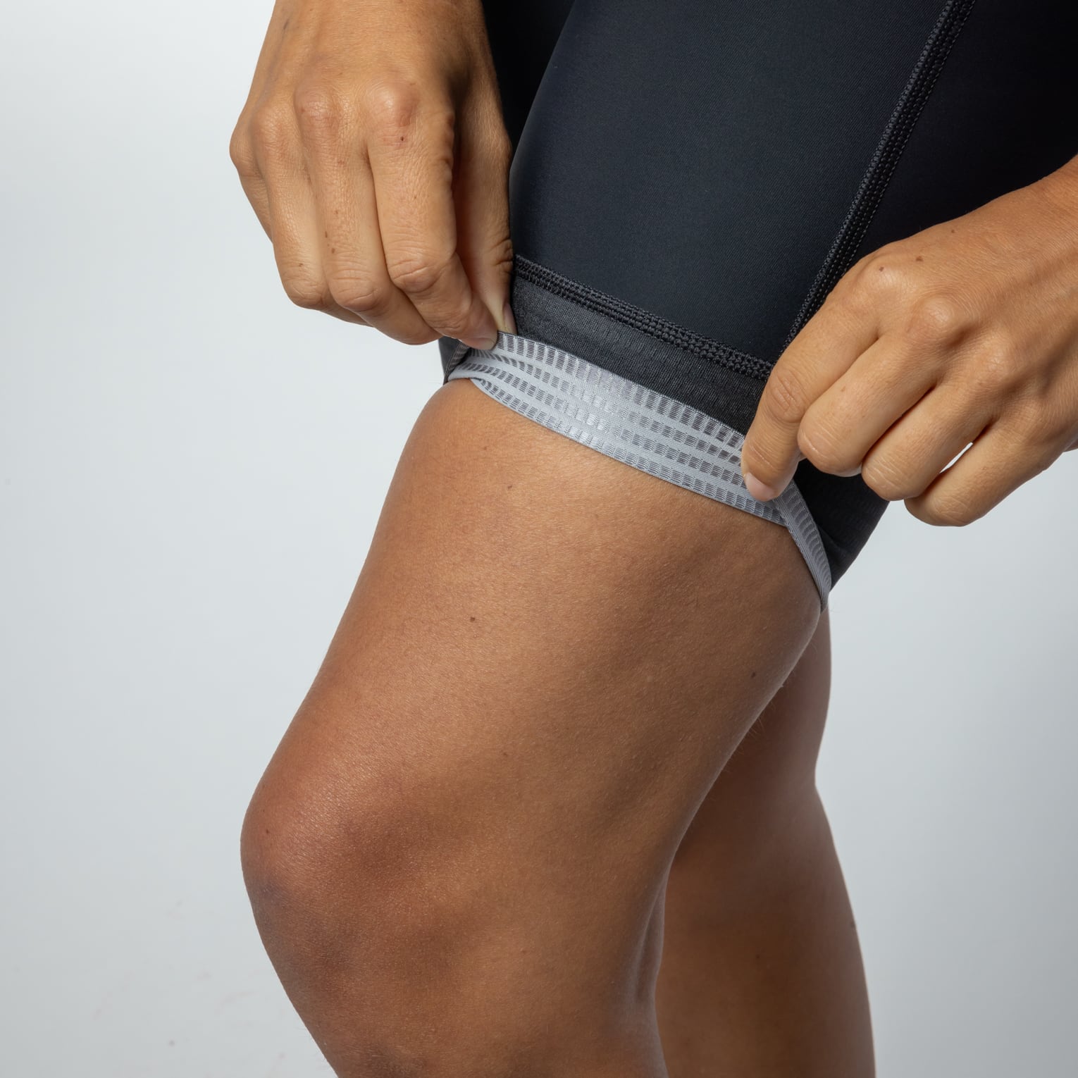 al-cycling-body-con-cerniera-frontale-donna-trigger image 6