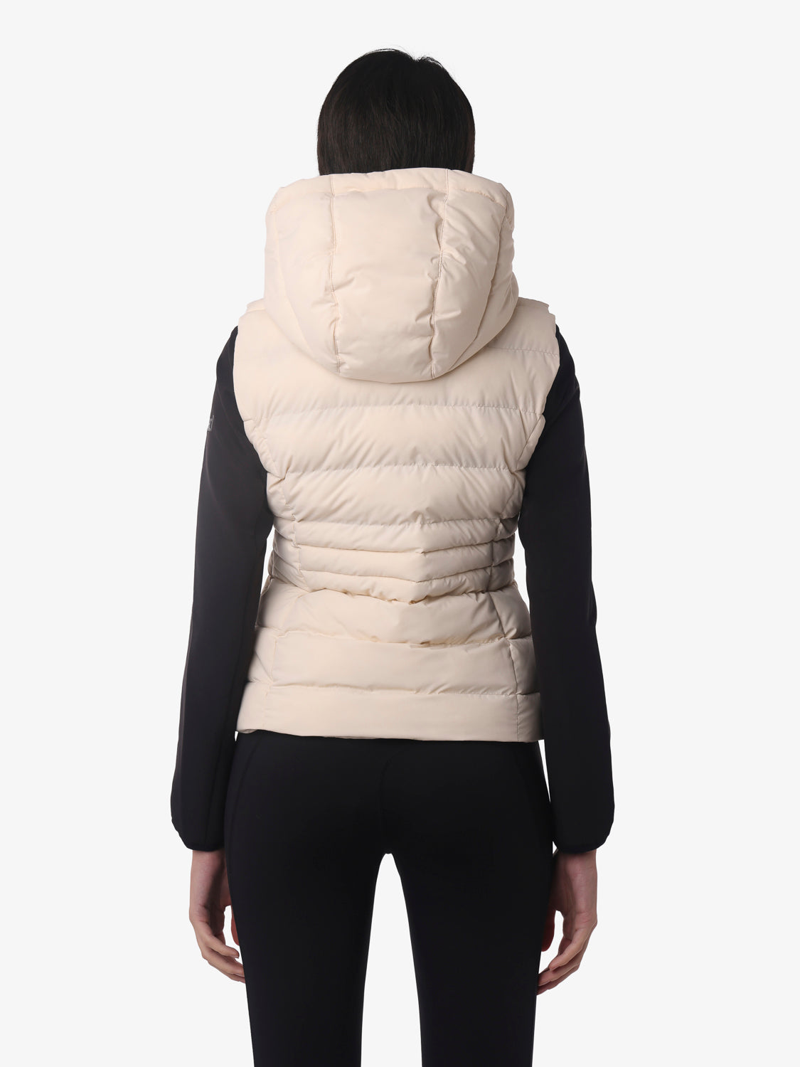 giacca-smanicata-sportwear-jaked-arctic-evo-traspirante-e-comfortevole-per-runni image 8