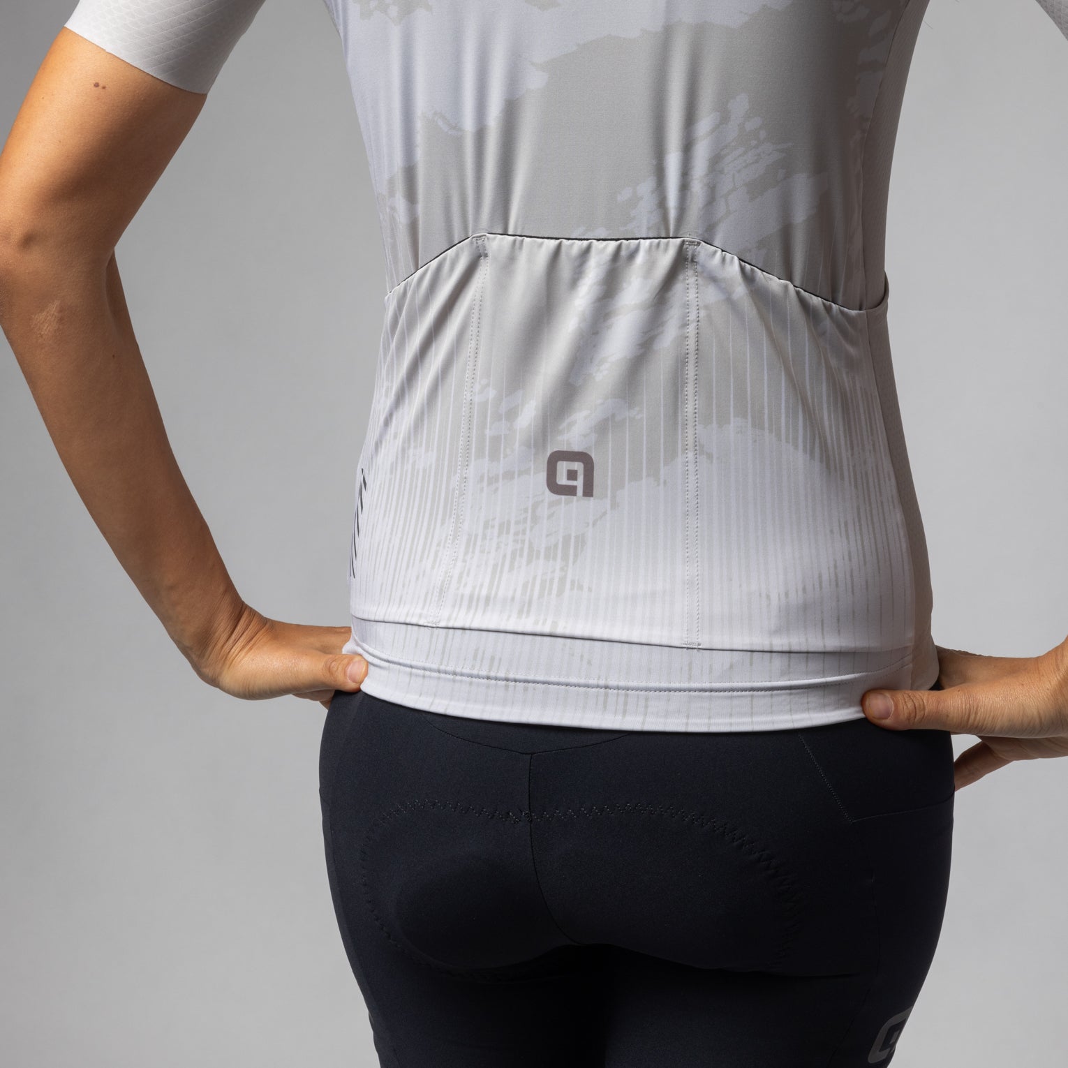 al-cycling-maglia-manica-corta-donna-krakatoa-maglia-estiva-per-gravel-e-bikepac image 7