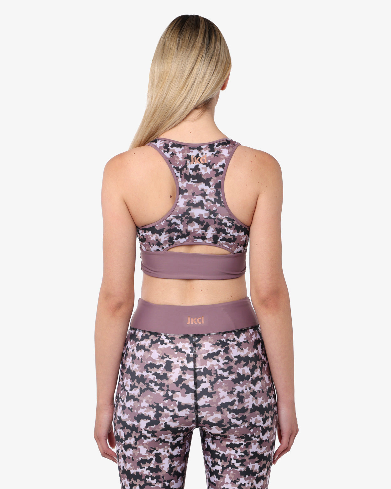 jaked-camou-top-spallina-larga-activewear-donna-design-mimetico-collezione-co image 2