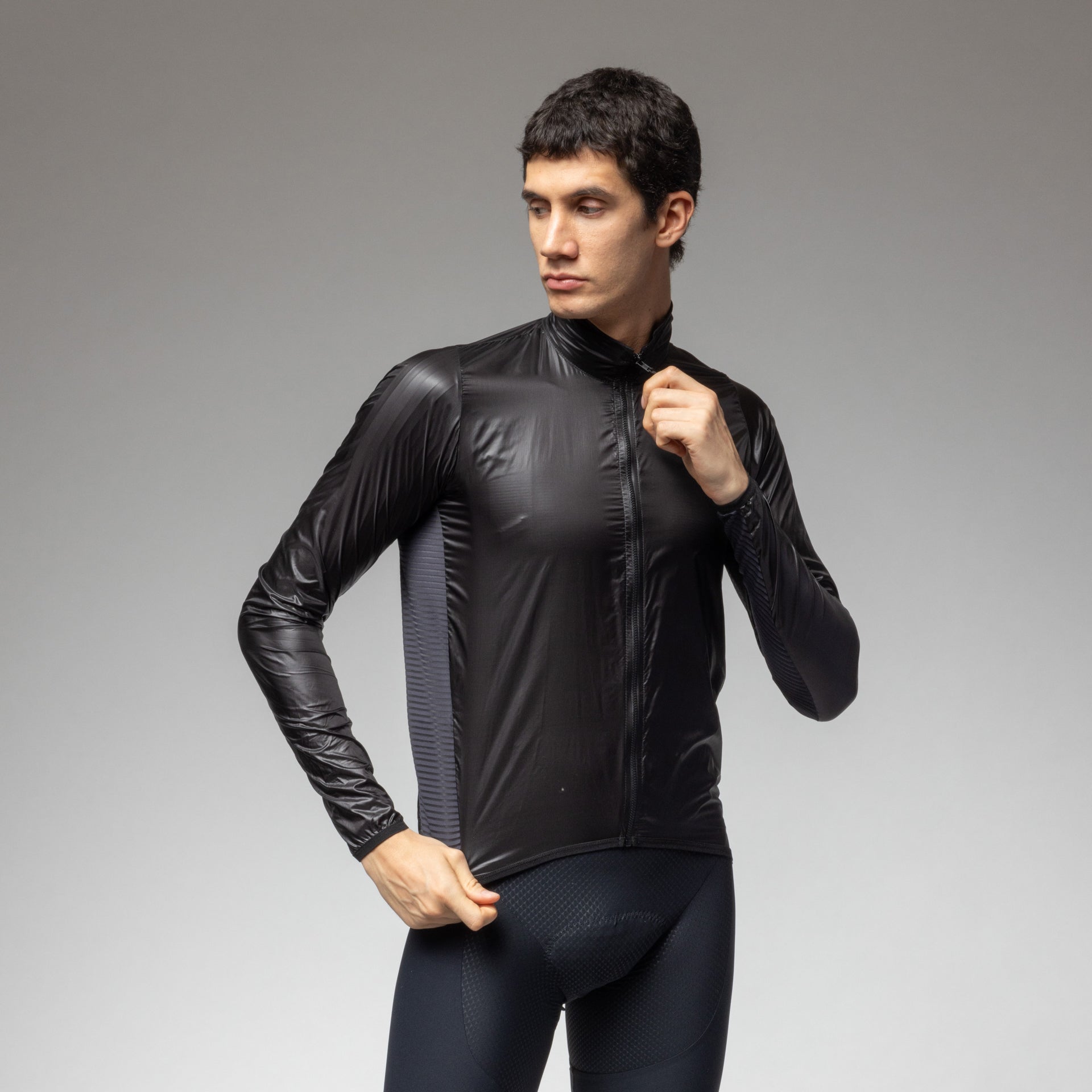 al-cycling-jacket-man-light-pack-2-0-giacca-antivento-ultraleggera-pieghevole image 1