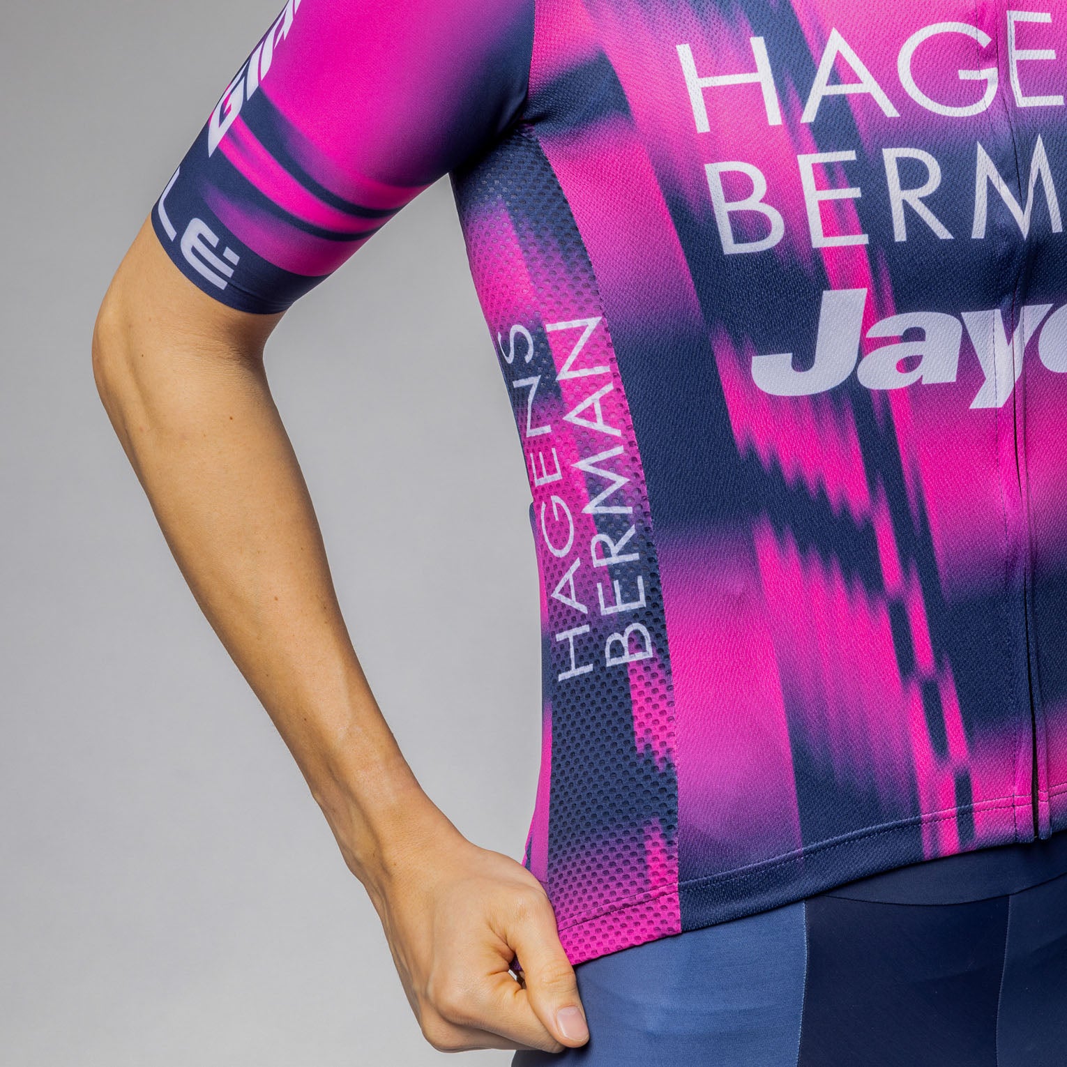 al-cycling-maglia-manica-corta-uomo-team-axeon-pro-team-replica-2 image 4