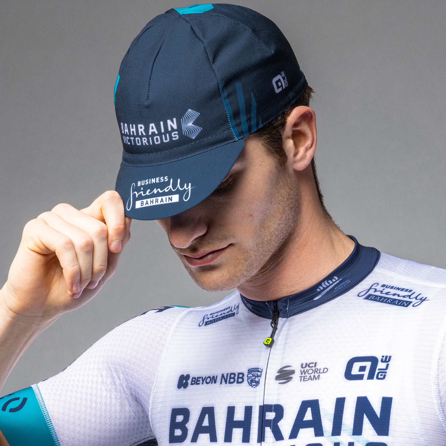 cappellino-unisex-al-cycling-bahrain-victorious-protezione-solare image 3
