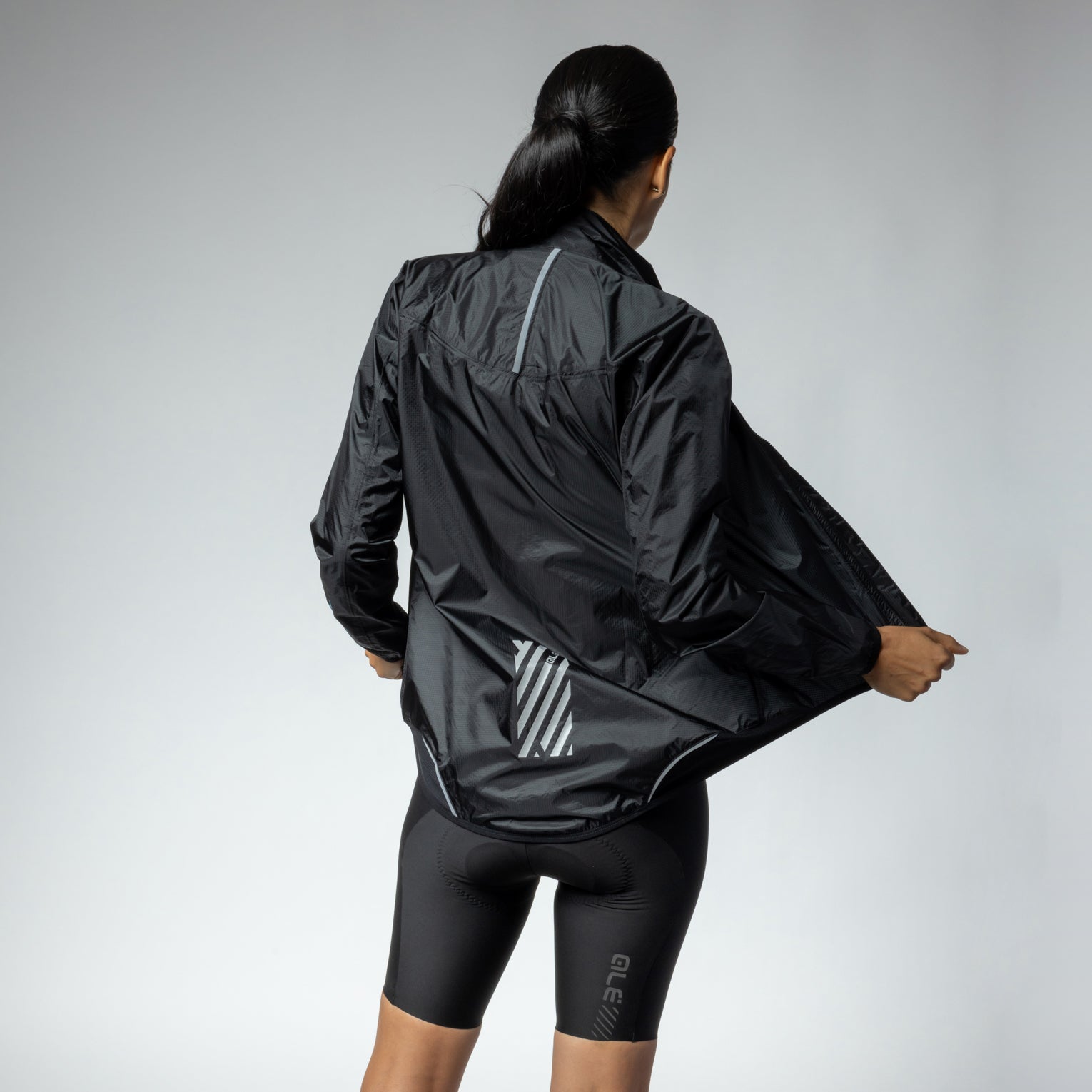 al-cycling-giacca-antipioggia-donna-elements-shell image 2